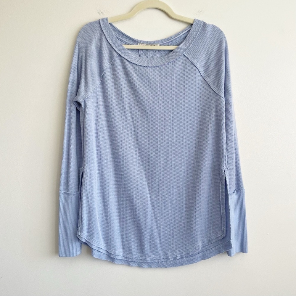 Free People Snowy Thermal Top winter holiday rain Blue thumb holes shirt slit s